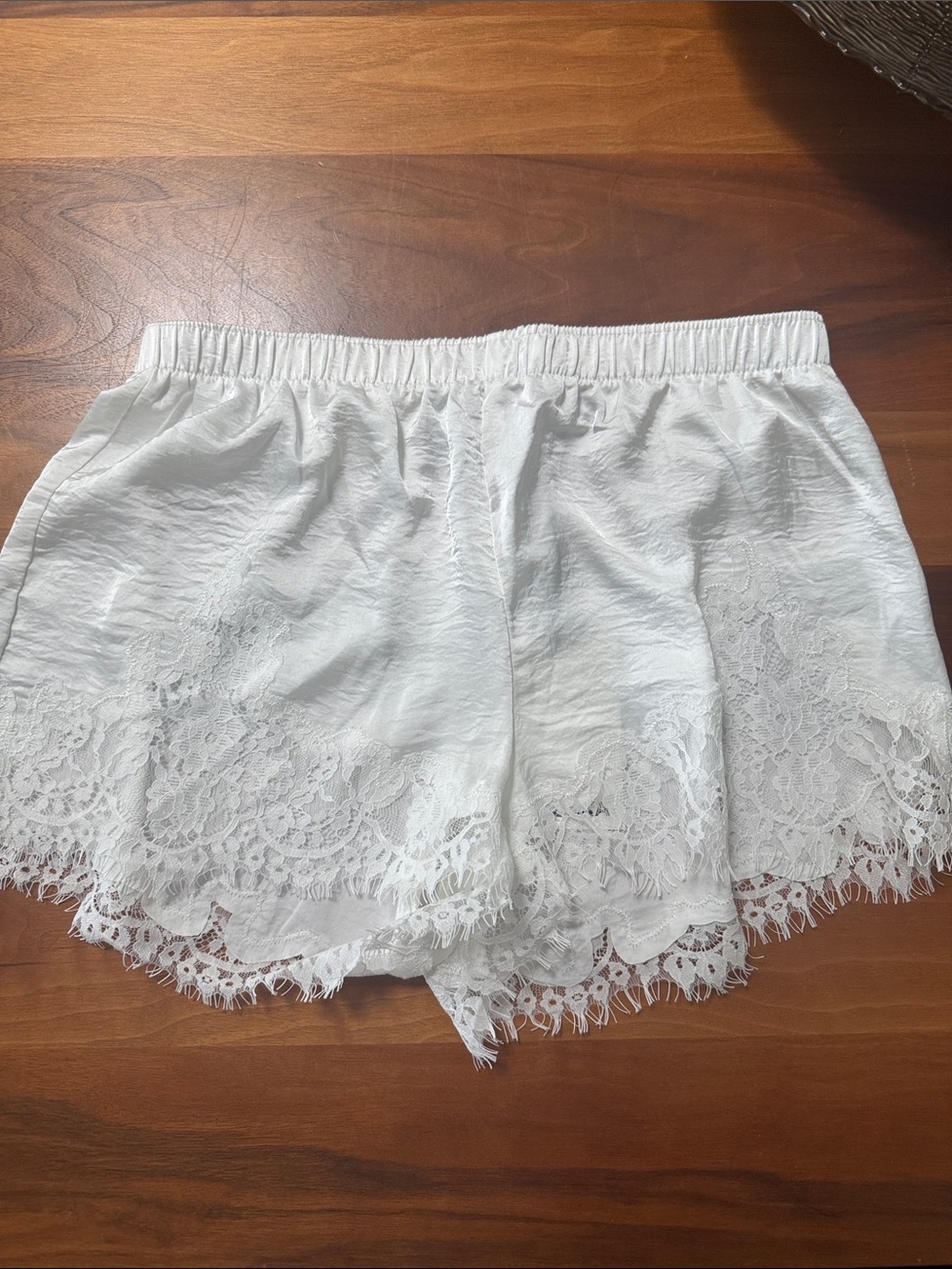 Women's White Lace Shorts